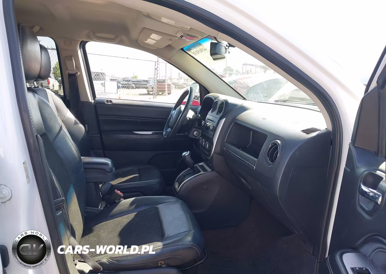 2014 Jeep Compass Latitude VIN:1C4NJDEB1ED532524 - 5
