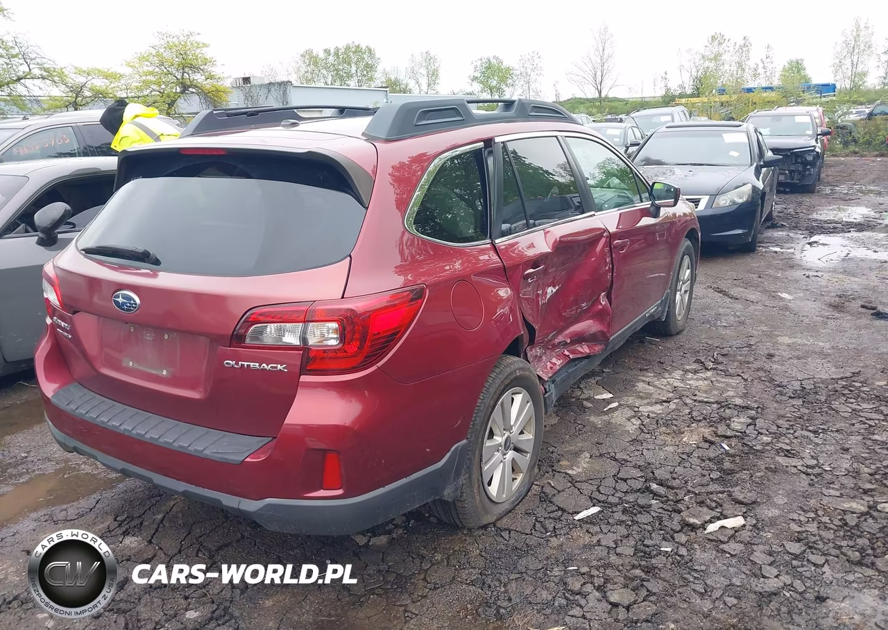 2015 Subaru Outback 2.5I Premium VIN:4S4BSBEC3F3225713 - 4