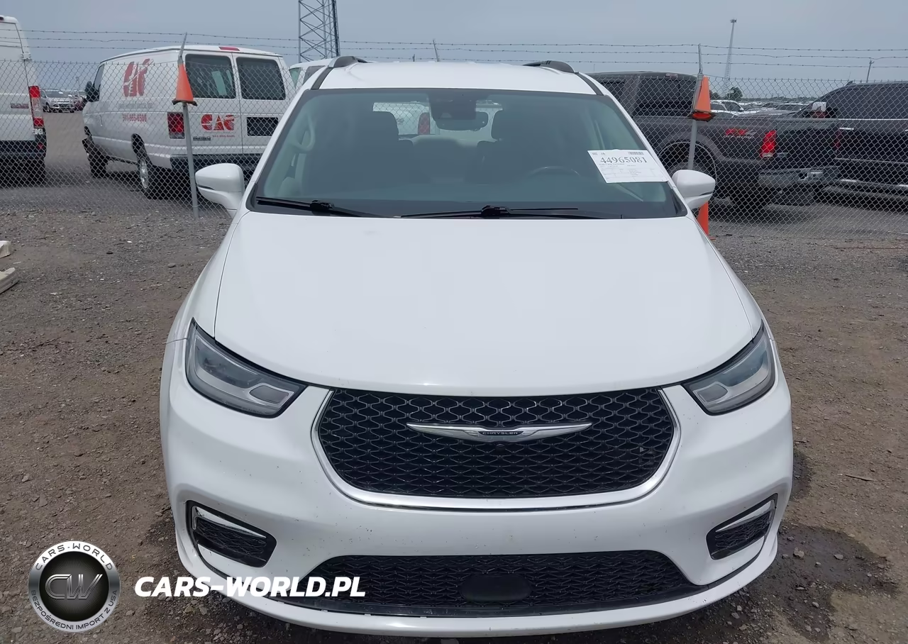 2021 Chrysler Pacifica Touring L VIN:2C4RC1BG0MR539518 - 13