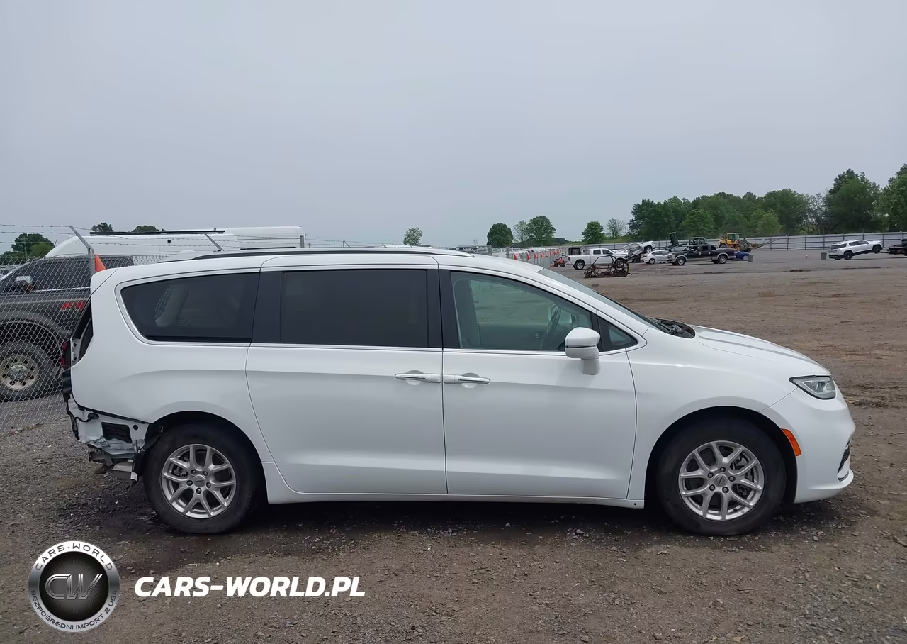 2021 Chrysler Pacifica Touring L VIN:2C4RC1BG0MR539518 - 14