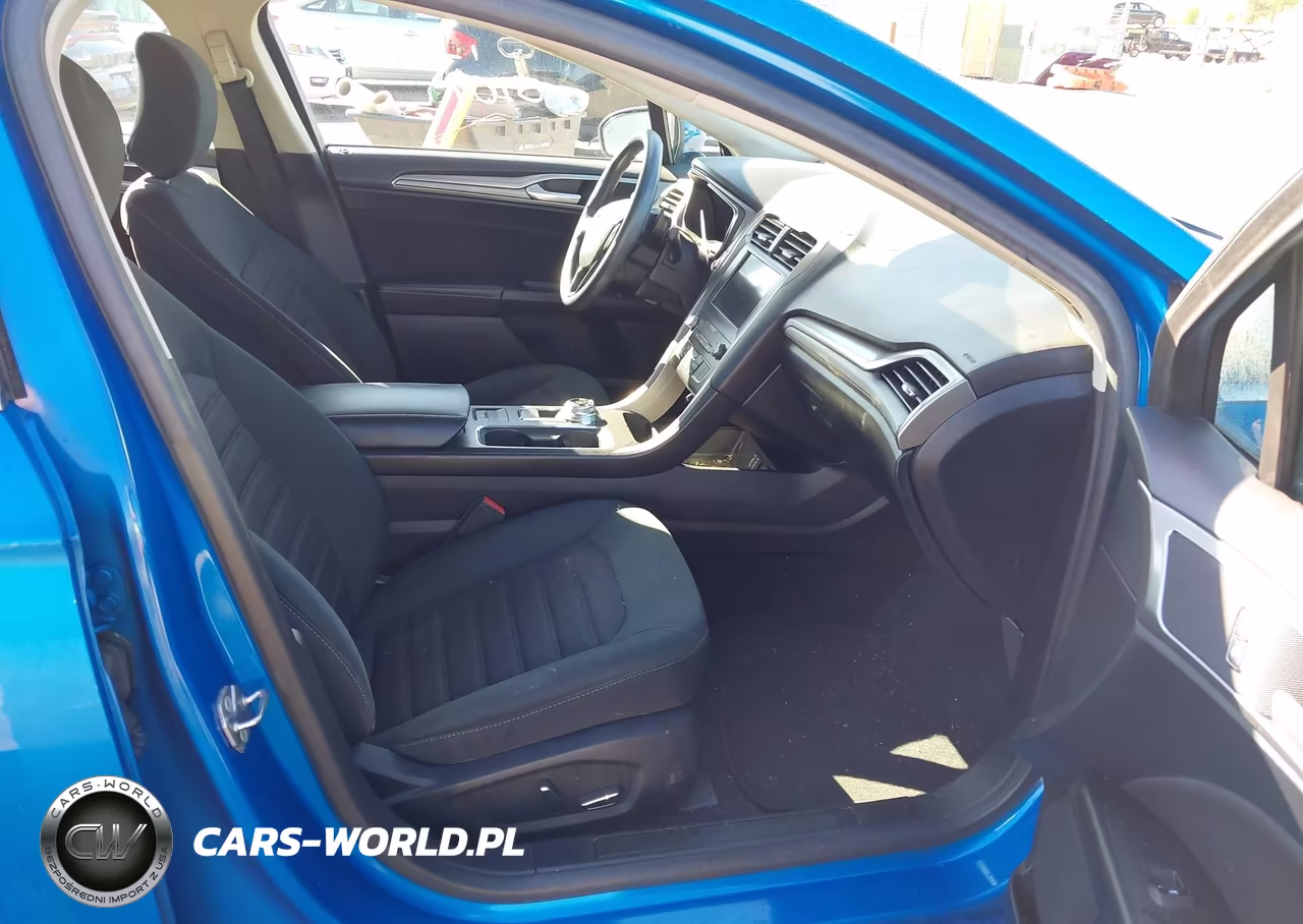 2019 Ford Fusion Se VIN:3FA6P0HD2KR279781 - 5