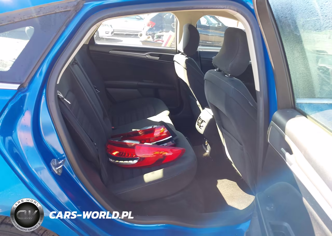 2019 Ford Fusion Se VIN:3FA6P0HD2KR279781 - 8