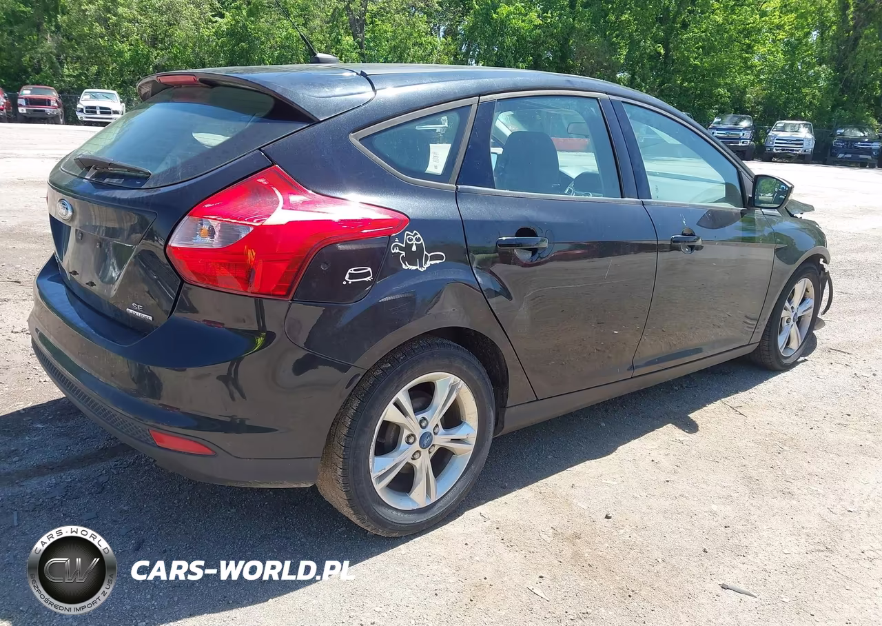 2013 Ford Focus Se VIN:1FADP3K27DL234529 - 4