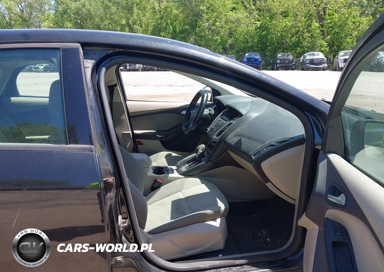 2013 Ford Focus Se VIN:1FADP3K27DL234529 - 5