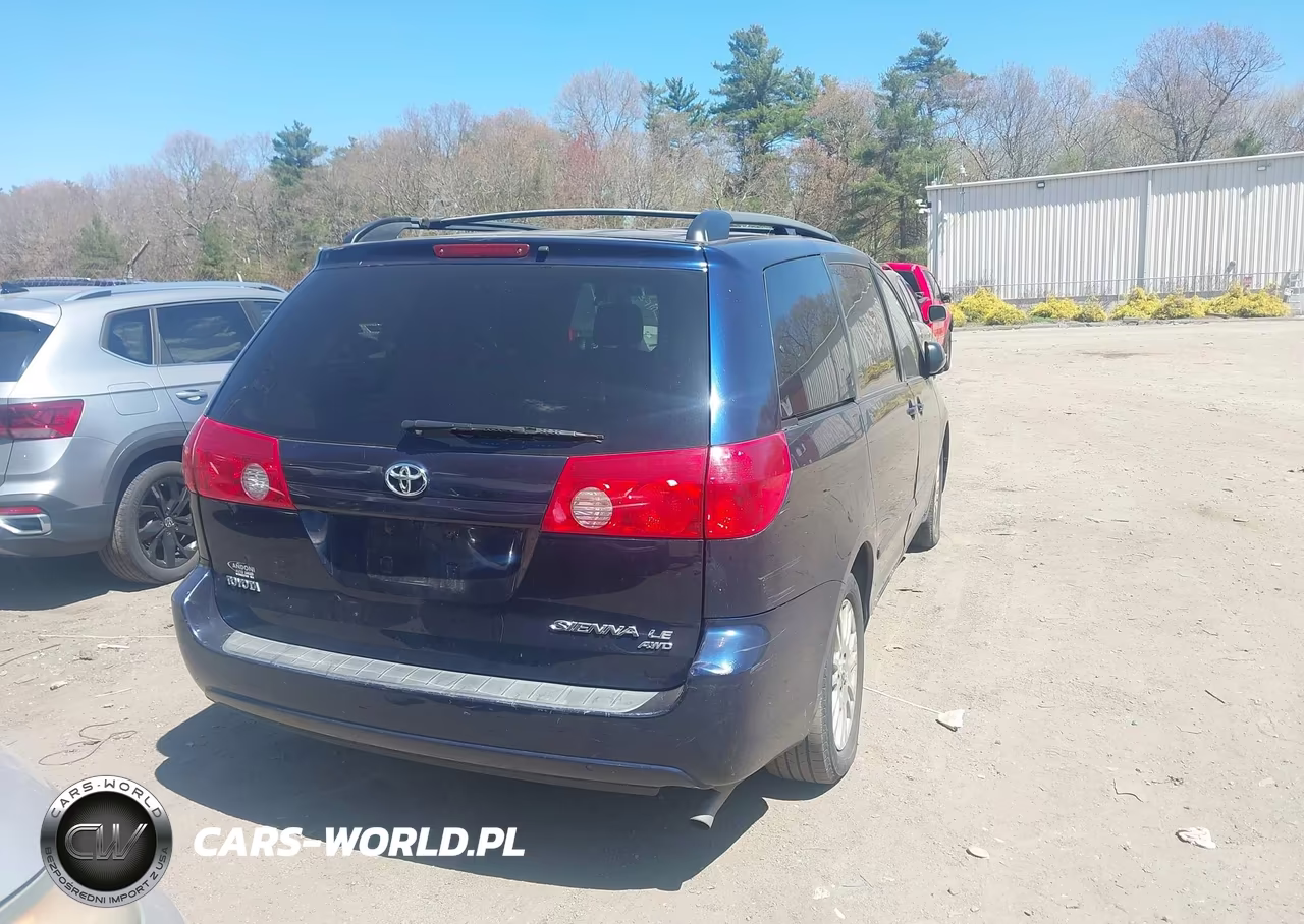2007 Toyota Sienna Le VIN:5TDBK23C47S001390 - 4