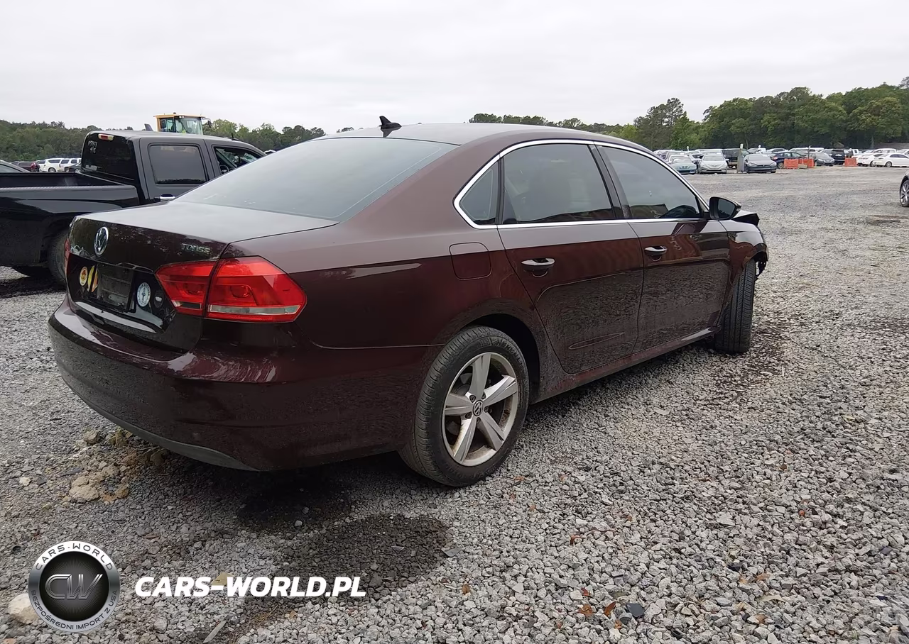 2012 Volkswagen Passat 2.0L Tdi Se VIN:1VWBN7A35CC096106 - 4