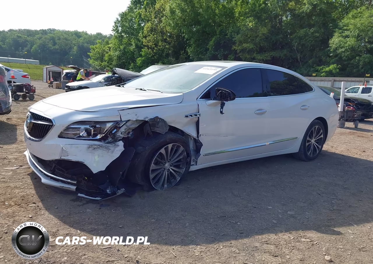 2018 Buick Lacrosse Premium VIN:1G4ZR5SS2JU135494 - 2
