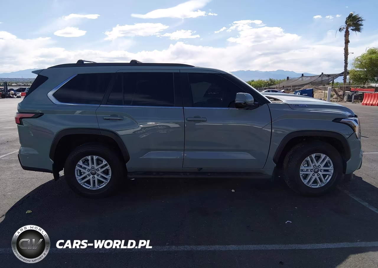 2025 Toyota Sequoia Sr5 VIN:7SVAAABA1SX071043 - 13