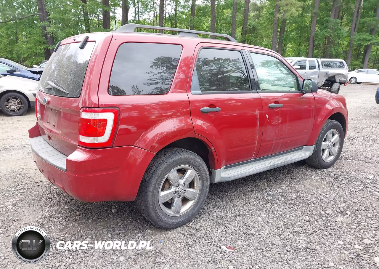 2011 Ford Escape Xlt VIN:1FMCU9D71BKA77735 - 4