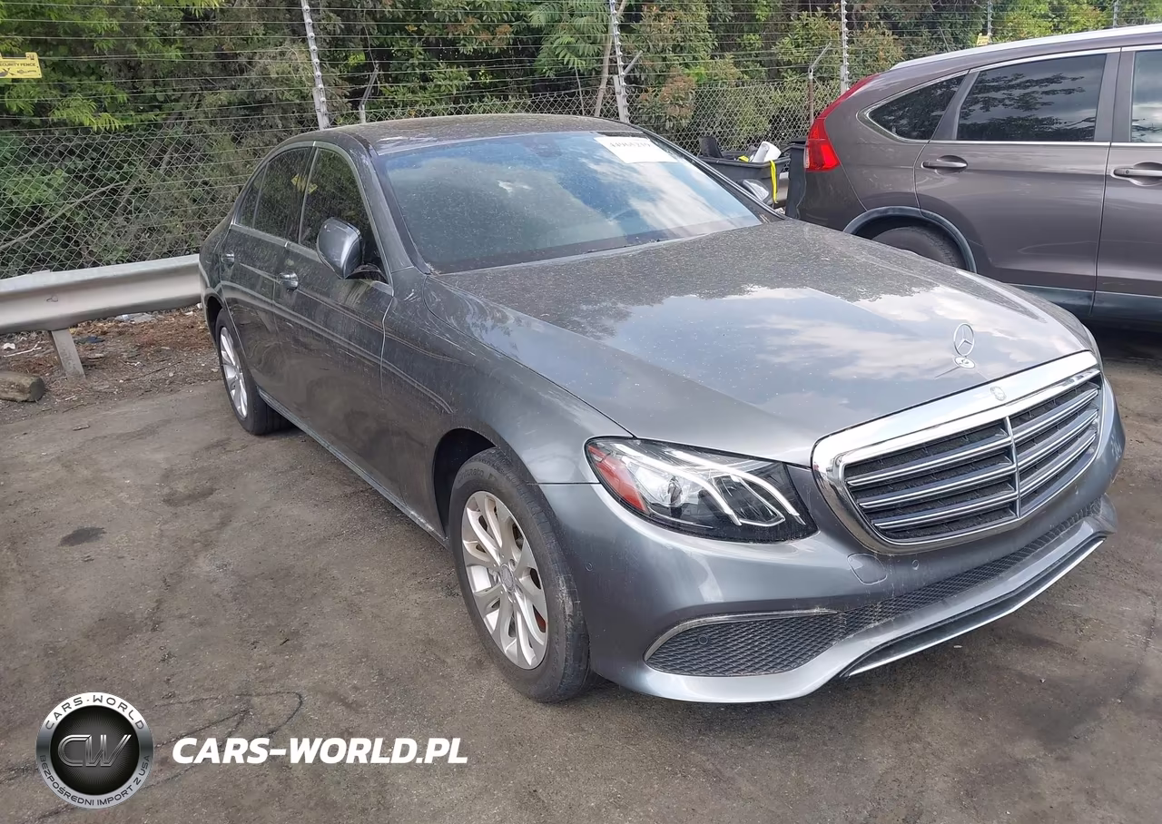2017 Mercedes-Benz E 300 4Matic
