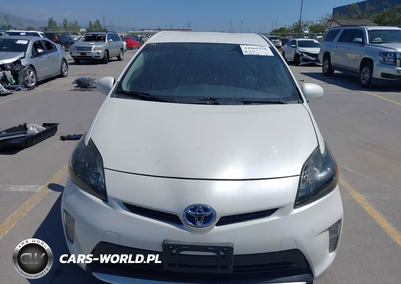 2014 Toyota Prius Two VIN:JTDKN3DU4E0383148 - 13