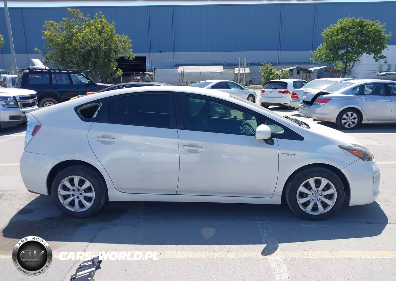 2014 Toyota Prius Two VIN:JTDKN3DU4E0383148 - 14