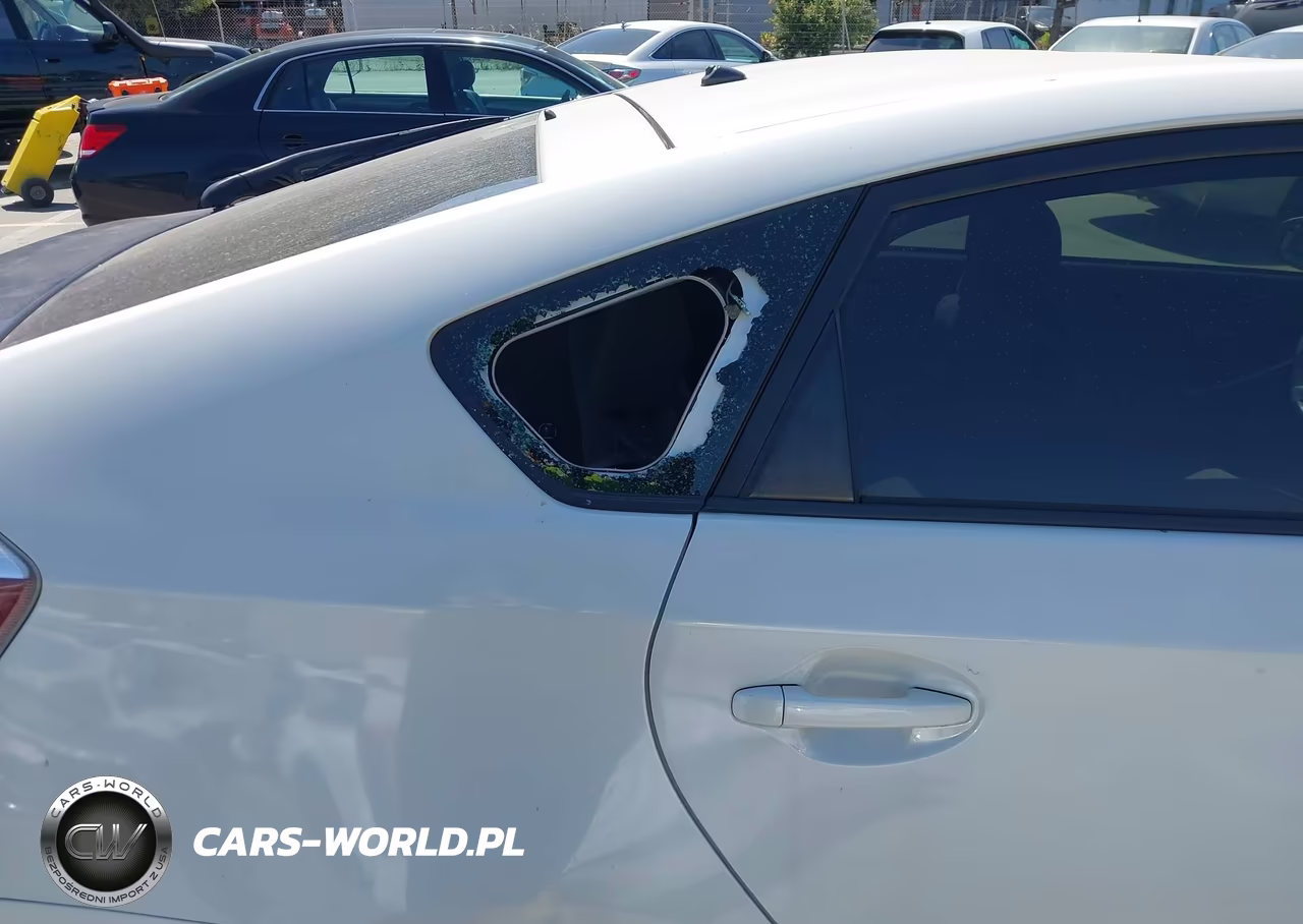 2014 Toyota Prius Two VIN:JTDKN3DU4E0383148 - 6