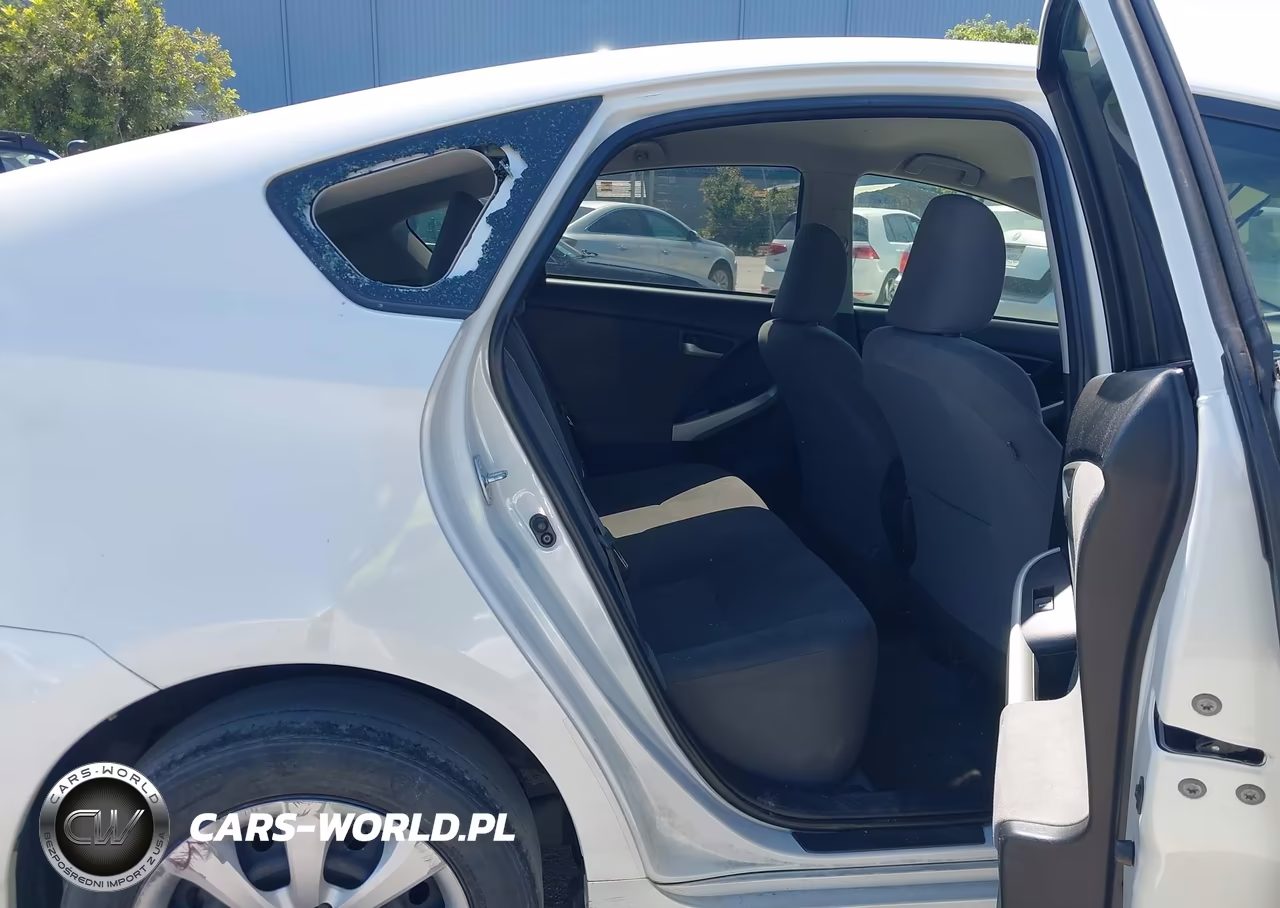 2014 Toyota Prius Two VIN:JTDKN3DU4E0383148 - 8