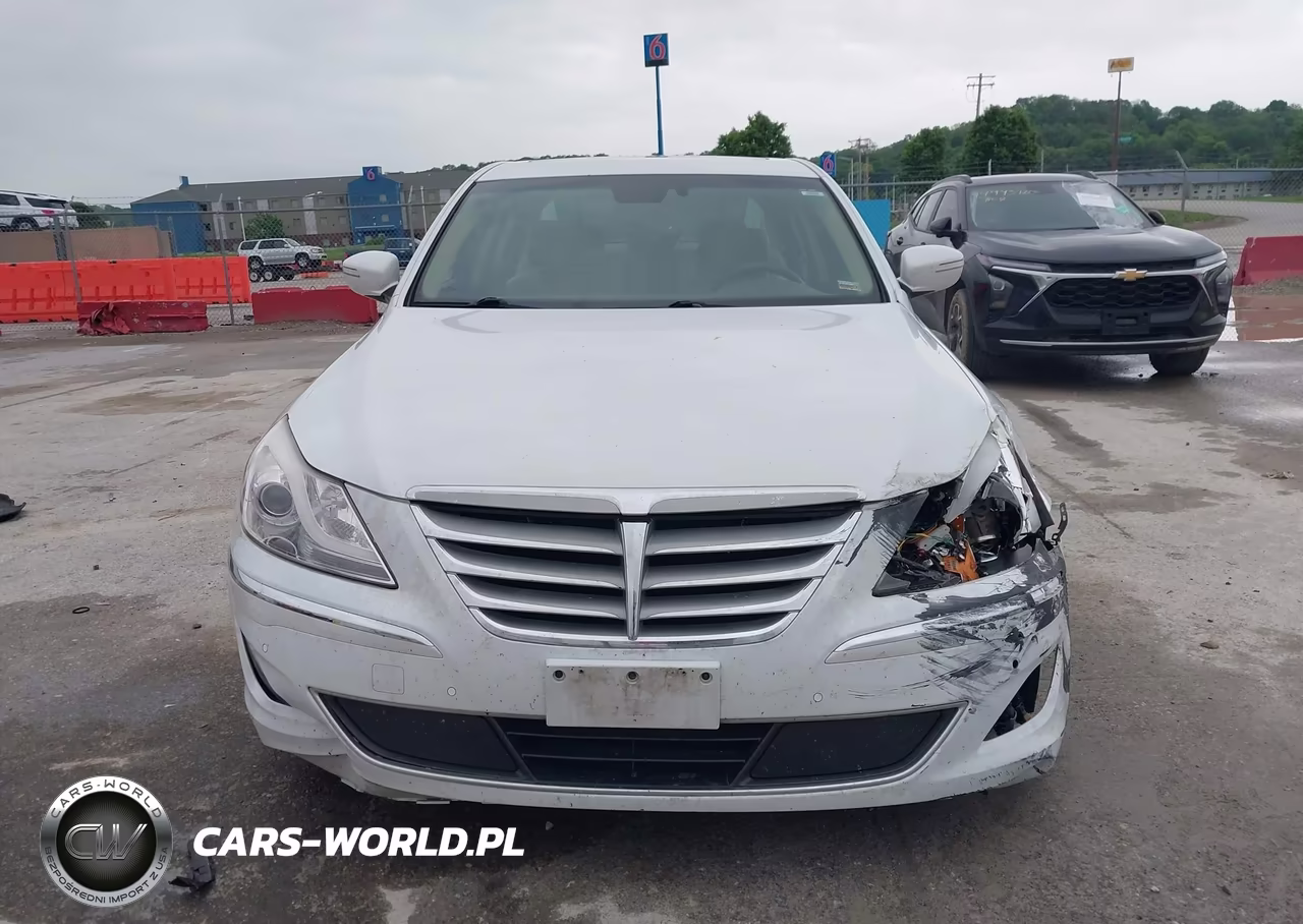 2013 Hyundai Genesis 3.8 VIN:KMHGC4DD7DU233782 - 12