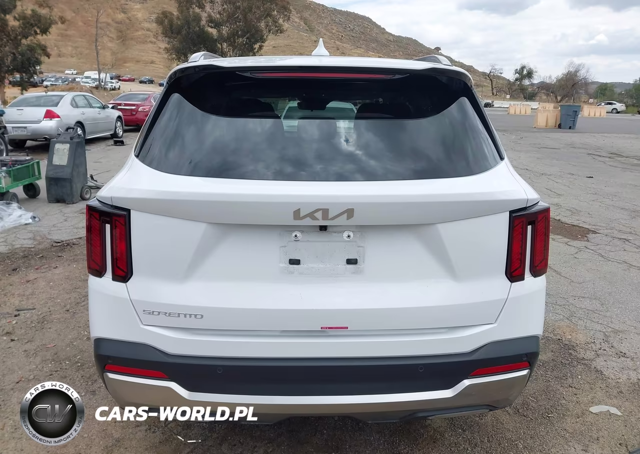 2025 Kia Sorento S VIN:5XYRL4JC4SG396722 - 16