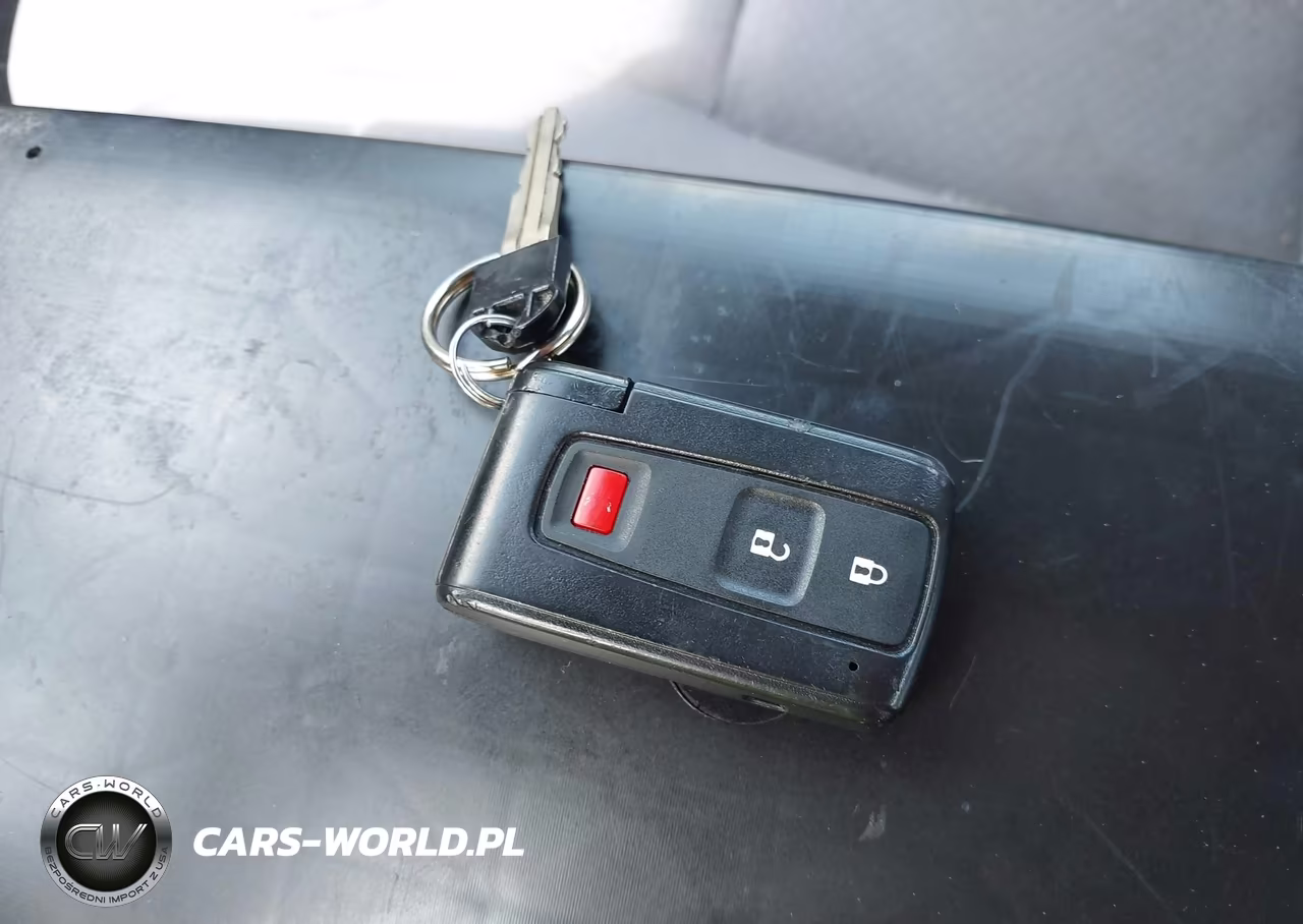 2007 Toyota Prius VIN:JTDKB20U077680565 - 11