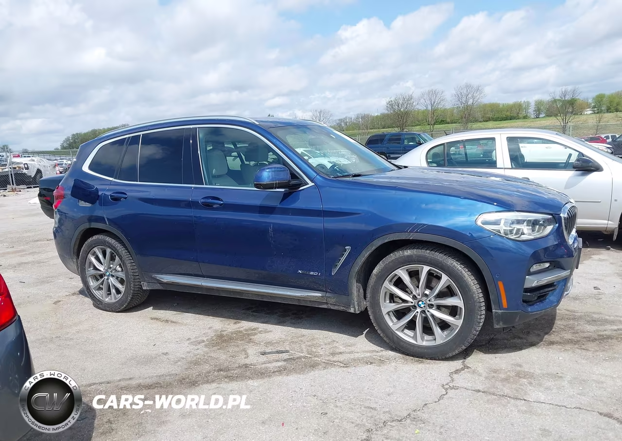 2018 BMW X3 xDrive30I VIN:5UXTR9C51JLC80964 - 13