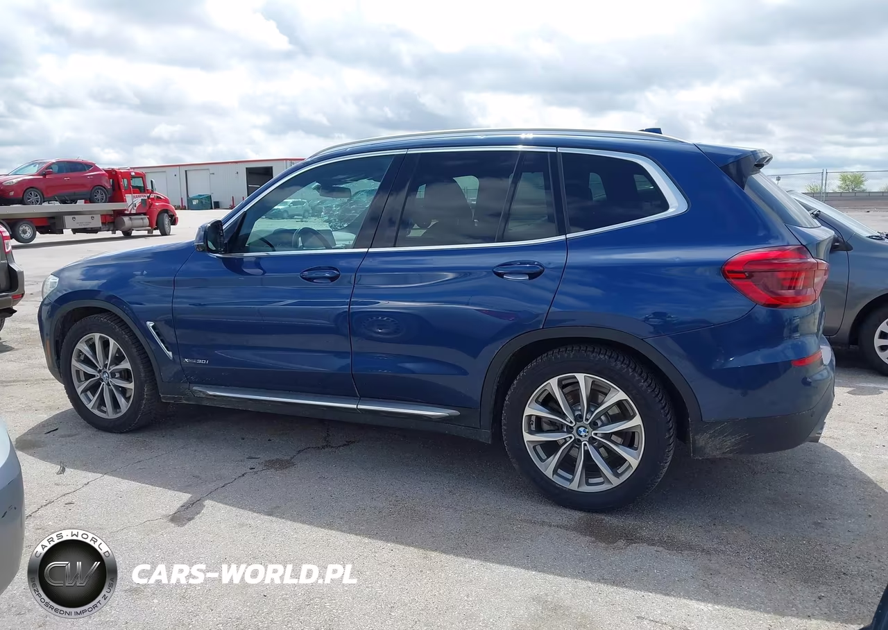 2018 BMW X3 xDrive30I VIN:5UXTR9C51JLC80964 - 14