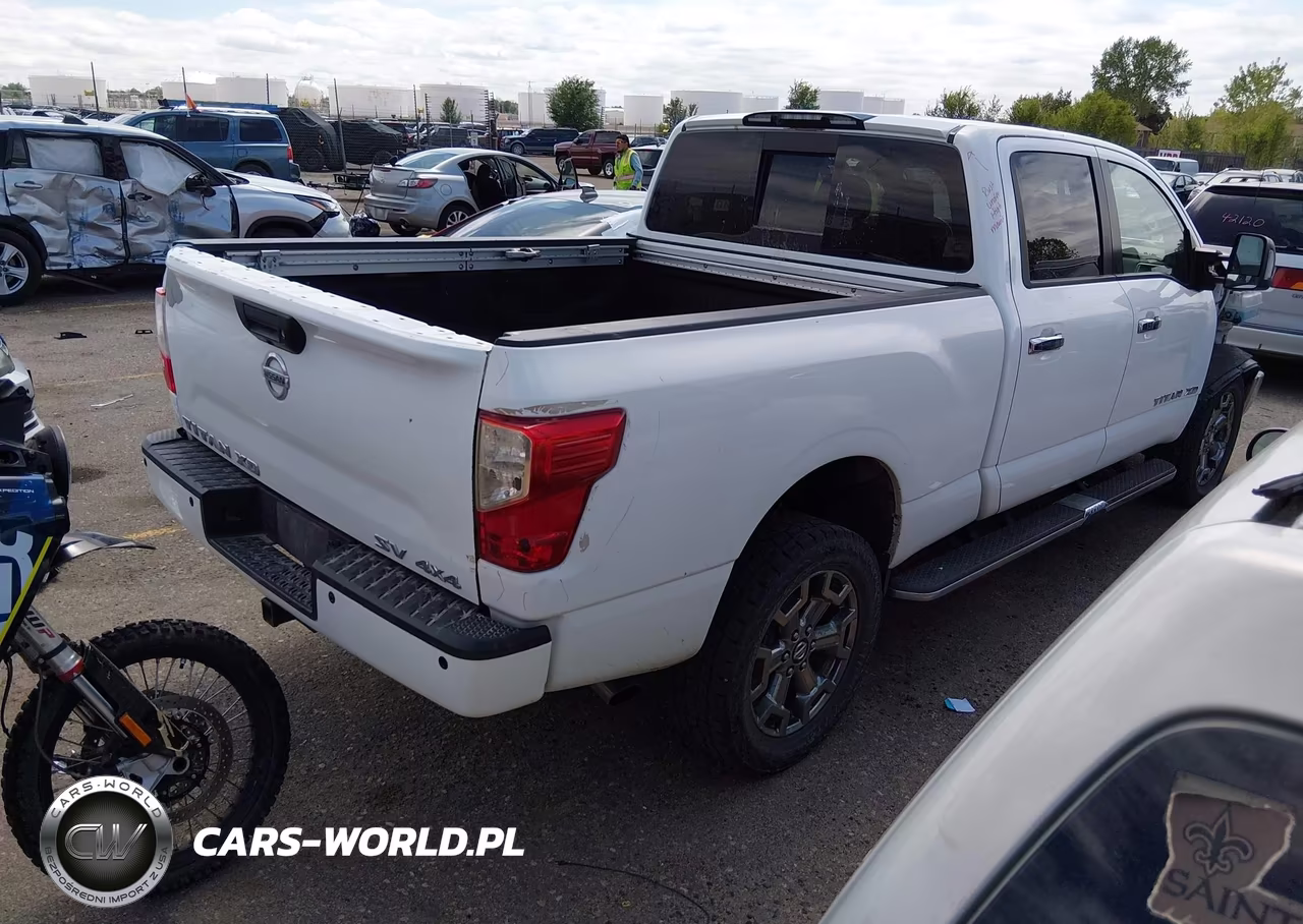 2017 Nissan Titan Xd Sv Diesel VIN:1N6BA1F48HN551472 - 4