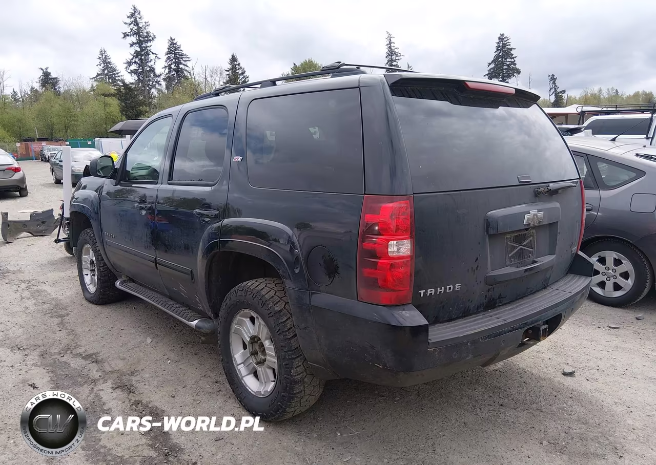 2011 Chevrolet Tahoe Lt VIN:1GNSKBE07BR155609 - 3