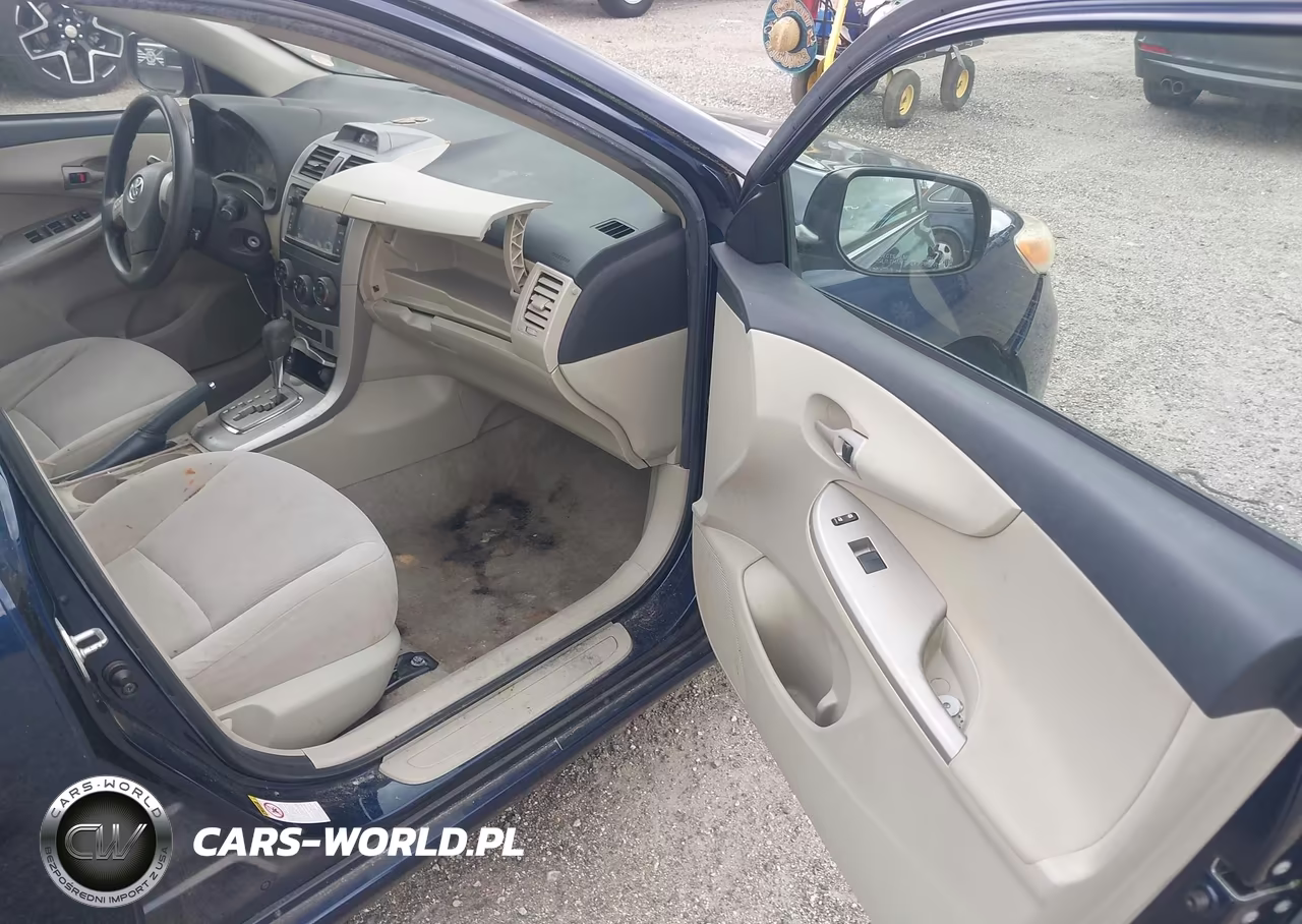 2013 Toyota Corolla Le VIN:JTDBU4EE8DJ115437 - 5