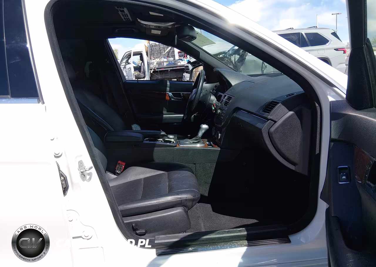 2009 Mercedes-Benz C 300 Sport VIN:WDDGF54X29R059017 - 5