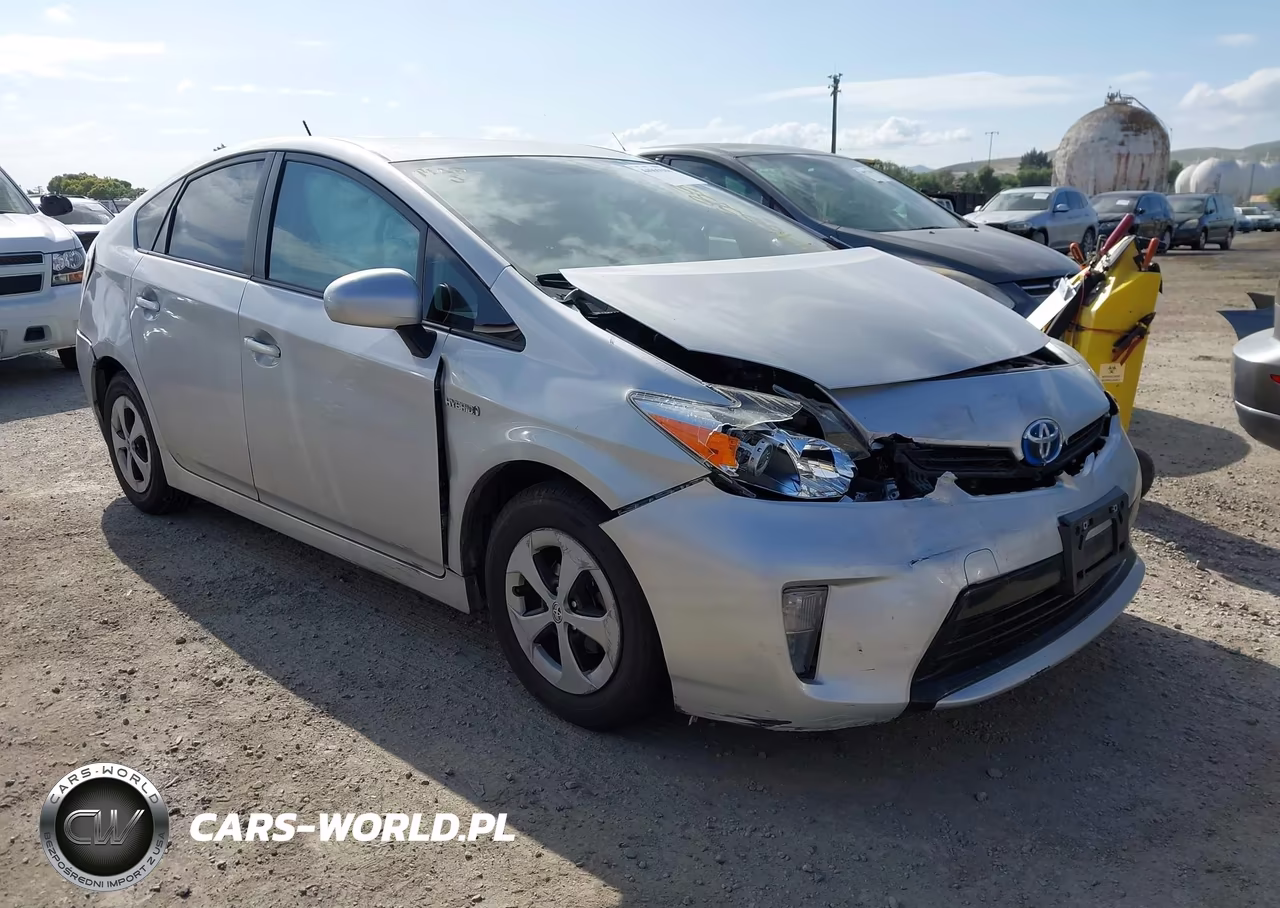 2014 Toyota Prius Three – zdjęcie 1 z 16
