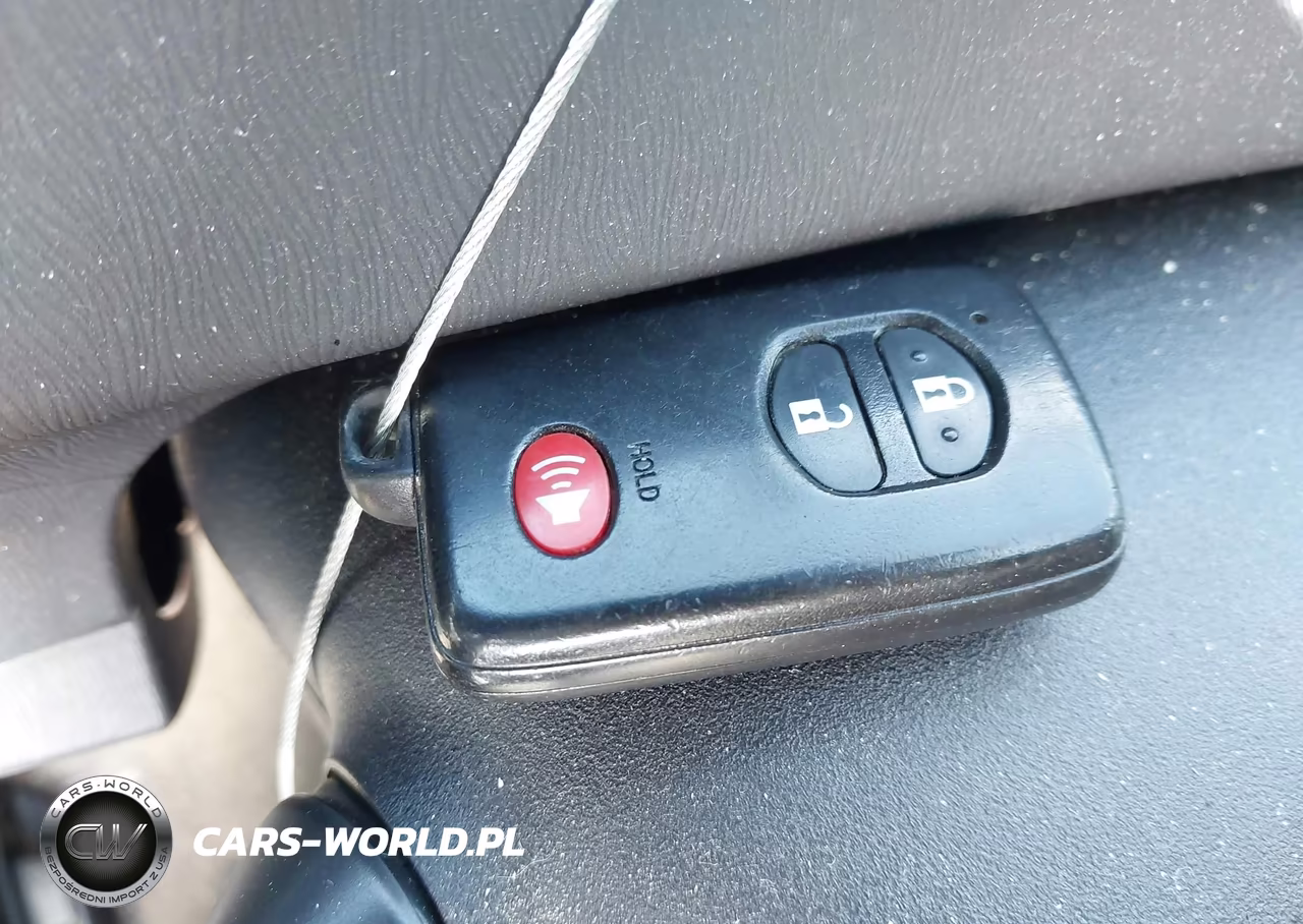 2014 Toyota Prius Three VIN:JTDKN3DU9E0375126 - 11
