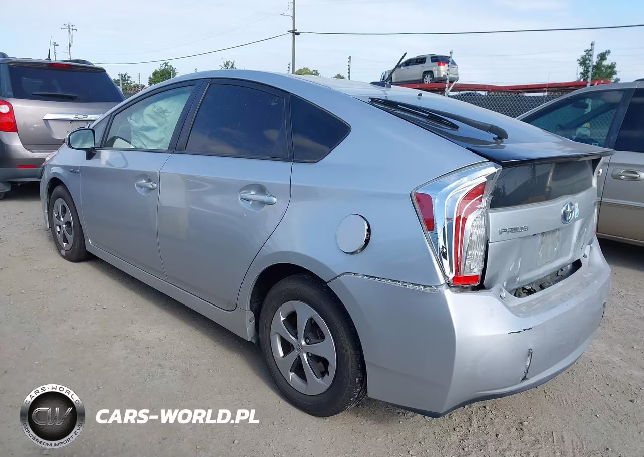 2014 Toyota Prius Three VIN:JTDKN3DU9E0375126 - 3