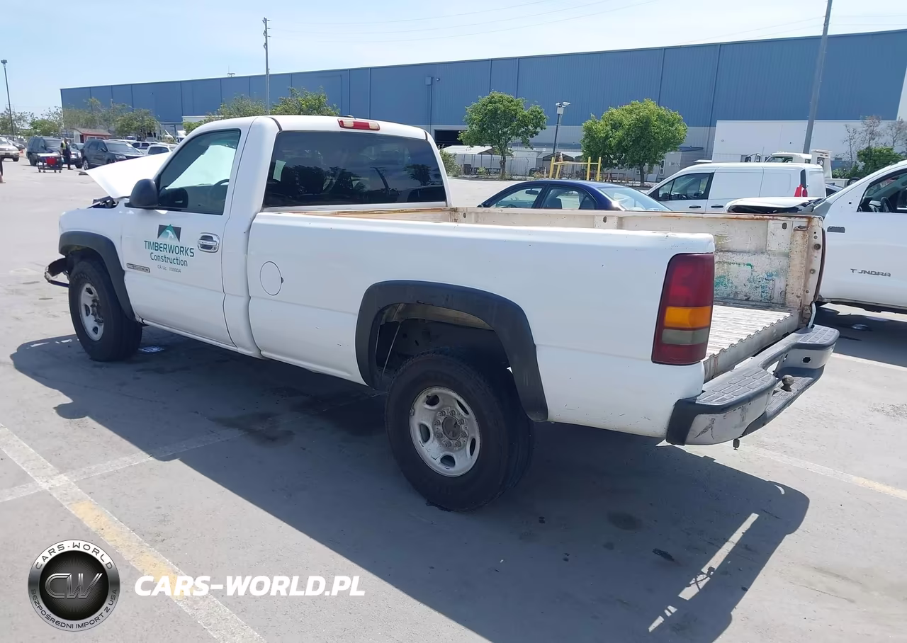 2003 GMC Sierra 2500 Work Truck VIN:1GTGC24U03Z216610 - 3