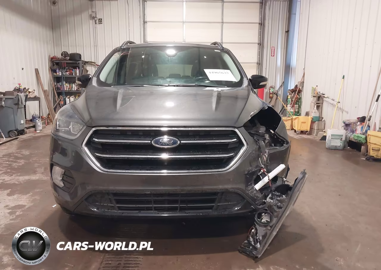 2018 Ford Escape Titanium VIN:1FMCU9J93JUB63010 - 13