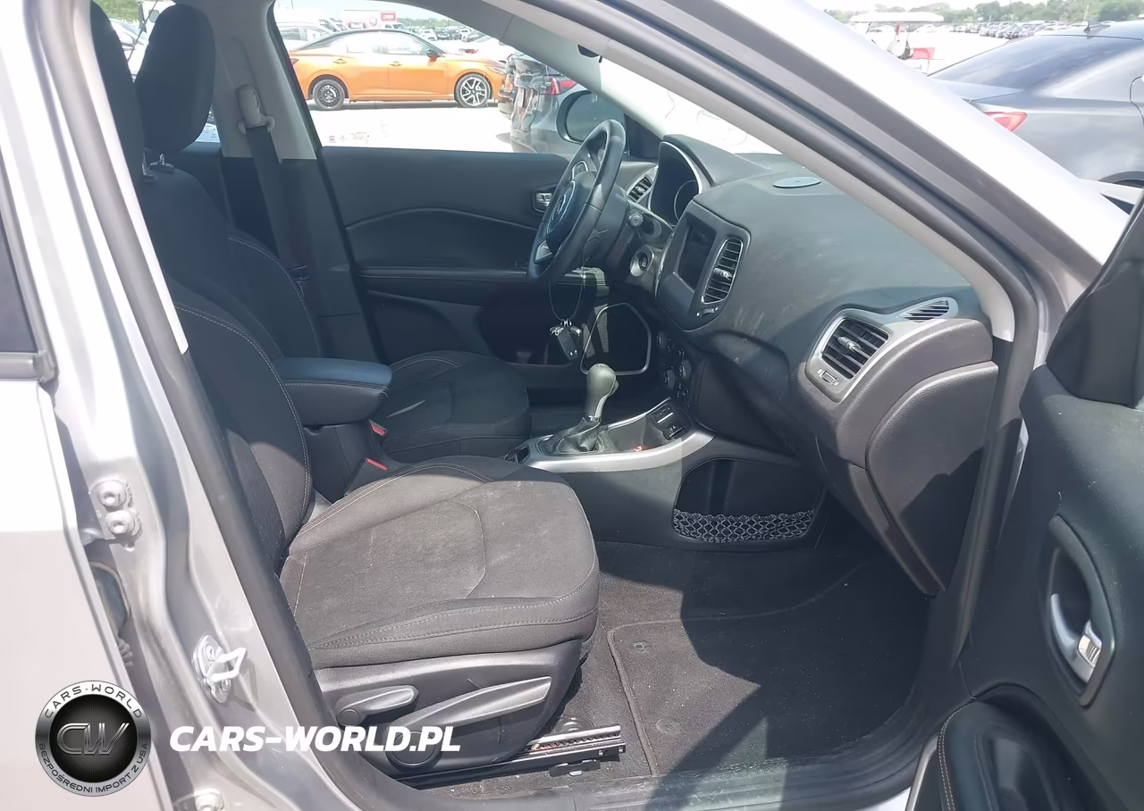 2018 Jeep Compass Sport Fwd VIN:3C4NJCAB8JT471192 - 5