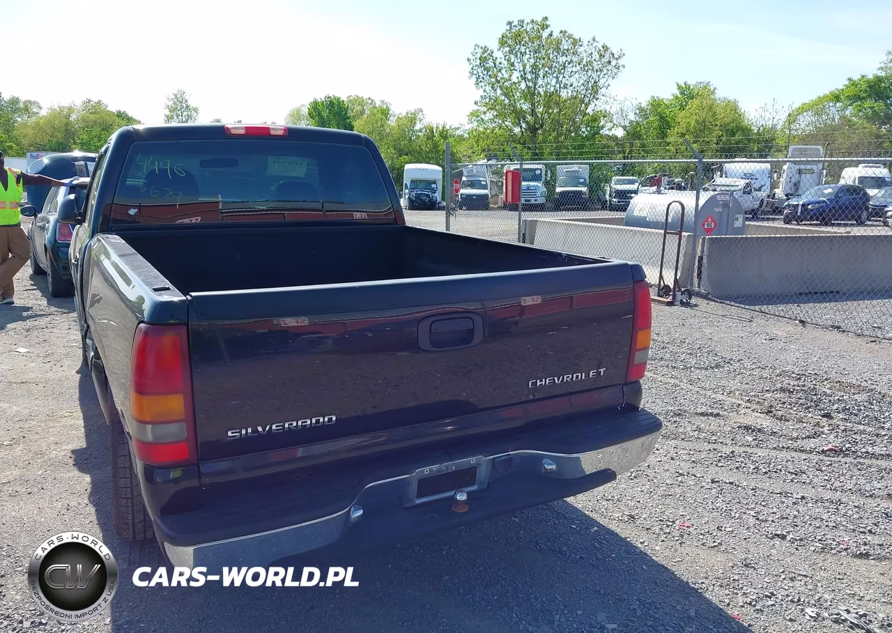 1999 Chevrolet Silverado 1500 VIN:1GCEC14W9XZ117468 - 16