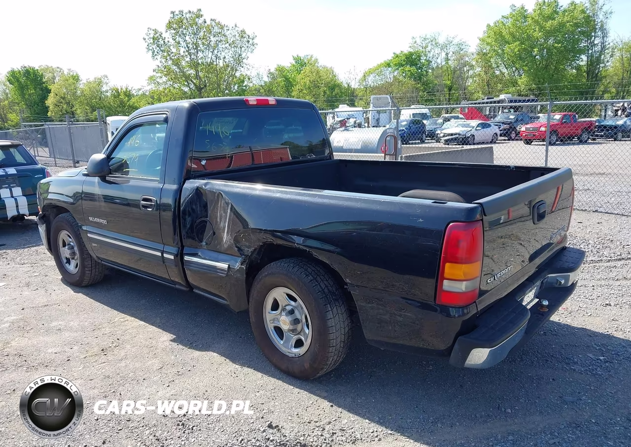 1999 Chevrolet Silverado 1500 VIN:1GCEC14W9XZ117468 - 3