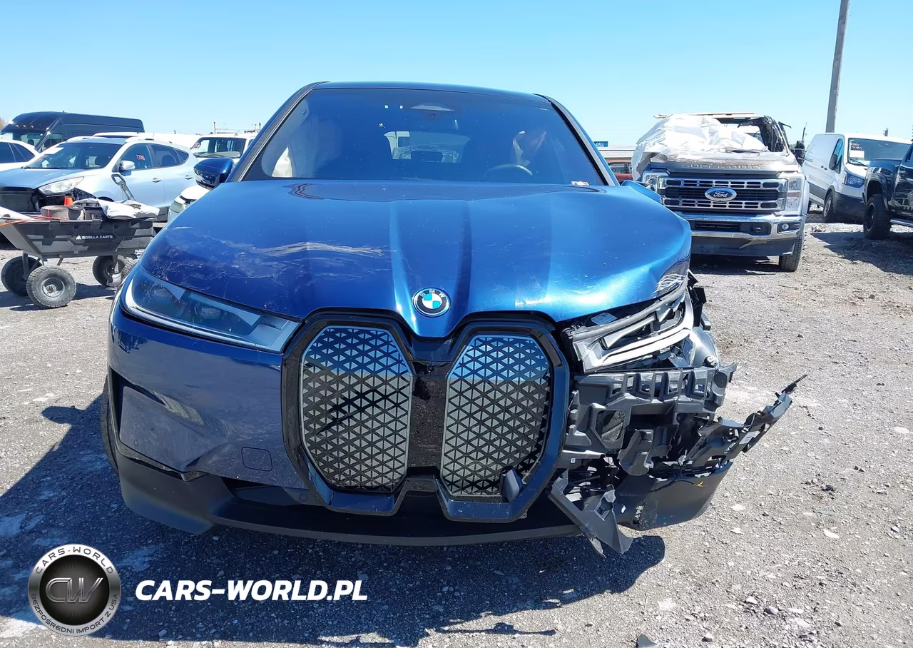 2024 BMW Ix xDrive50 VIN:WB523CF02RCP02725 - 12
