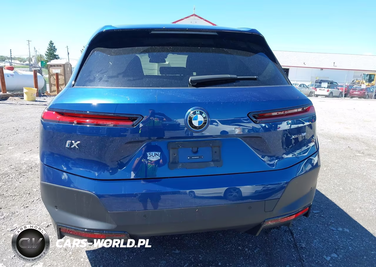 2024 BMW Ix xDrive50 VIN:WB523CF02RCP02725 - 16
