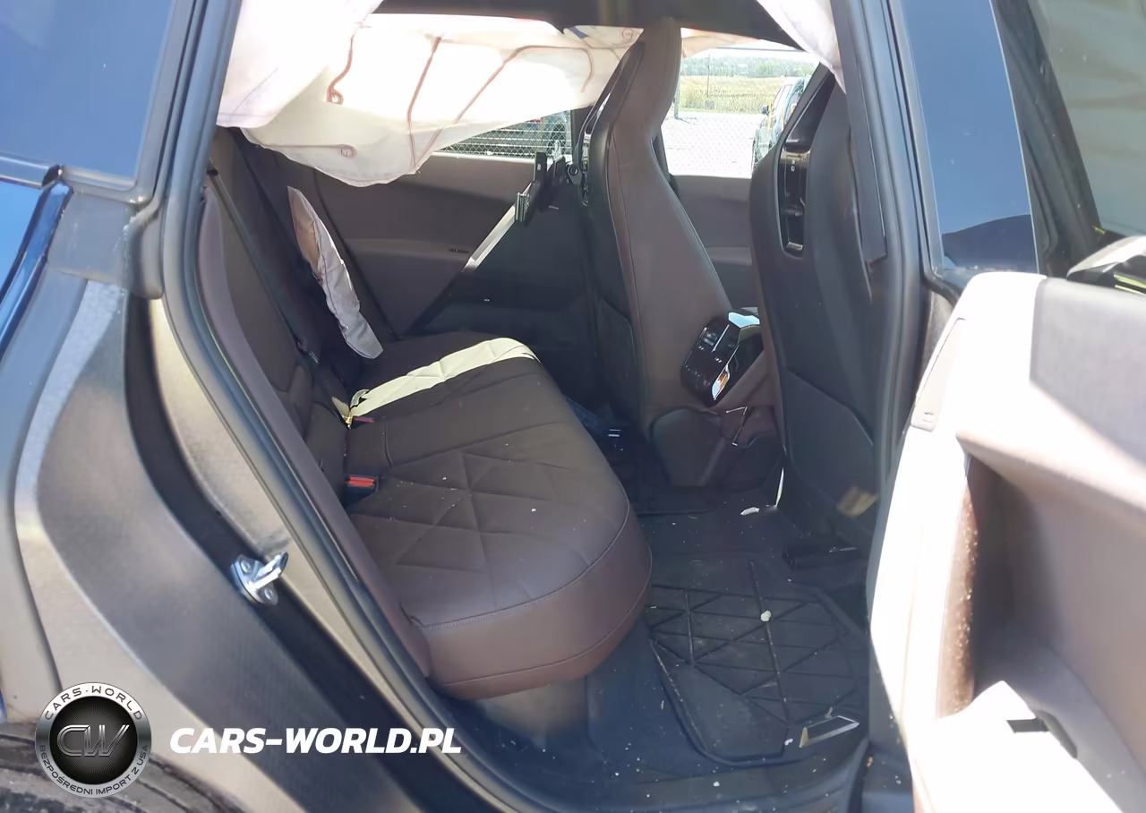 2024 BMW Ix xDrive50 VIN:WB523CF02RCP02725 - 8
