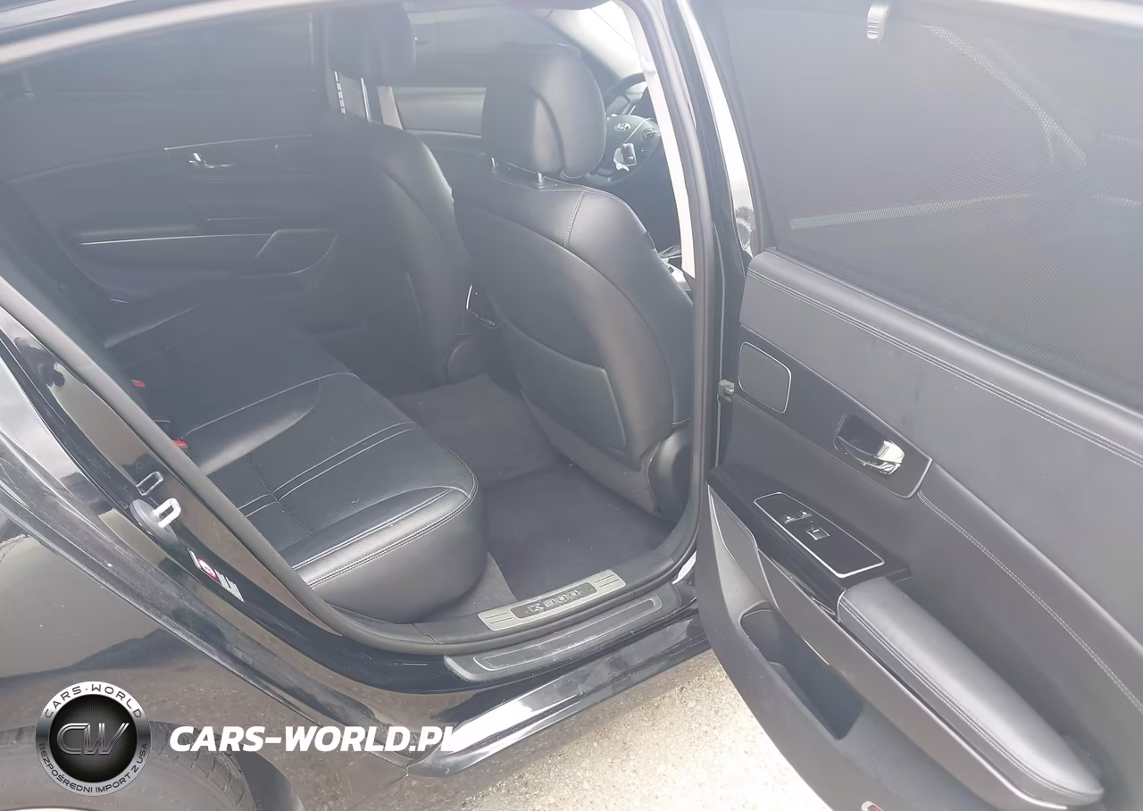 2017 Kia K900 Premium 3.8L VIN:KNALT4D37H6035186 - 8