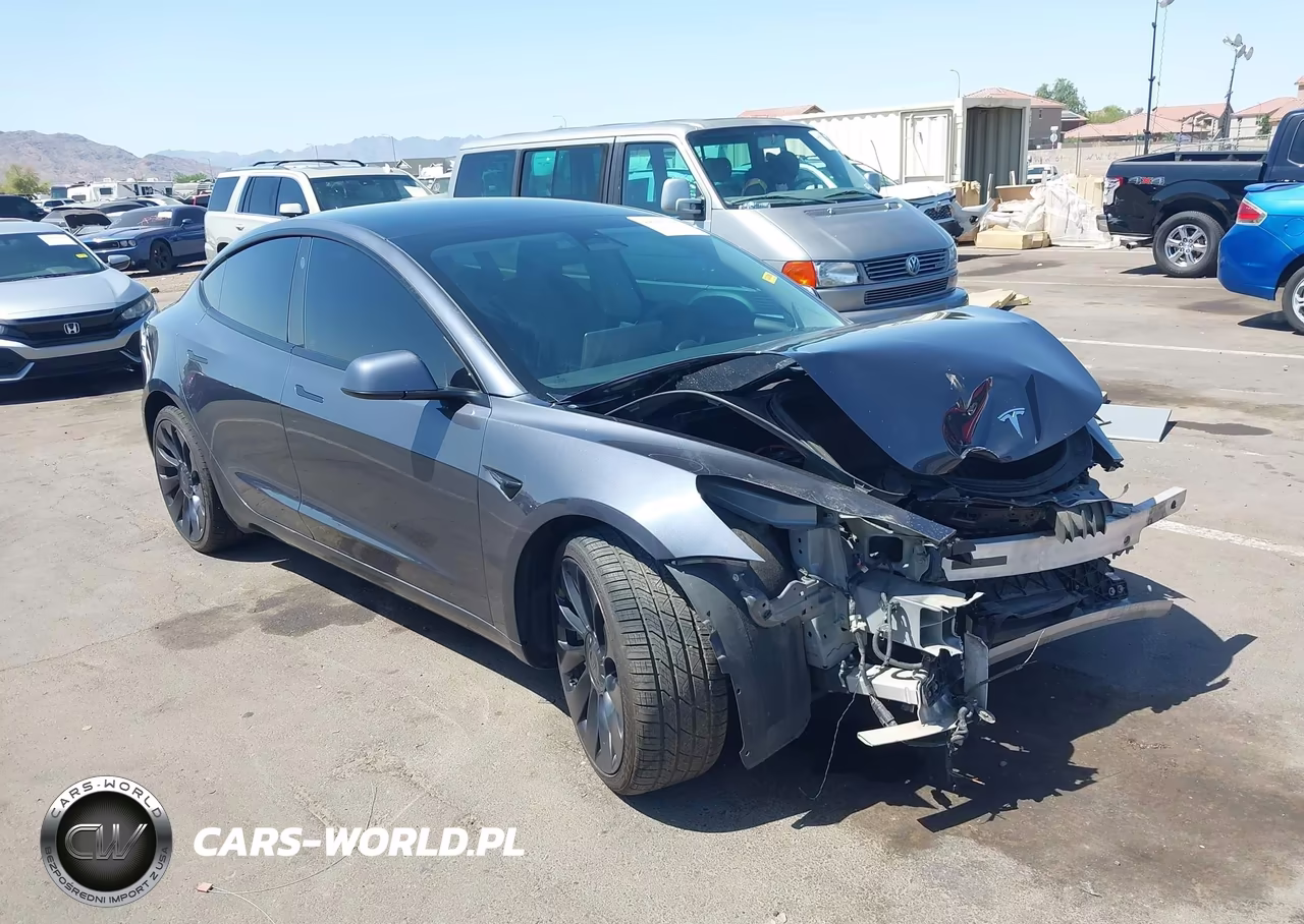 2022 Tesla Model 3 Rear-Wheel Drive