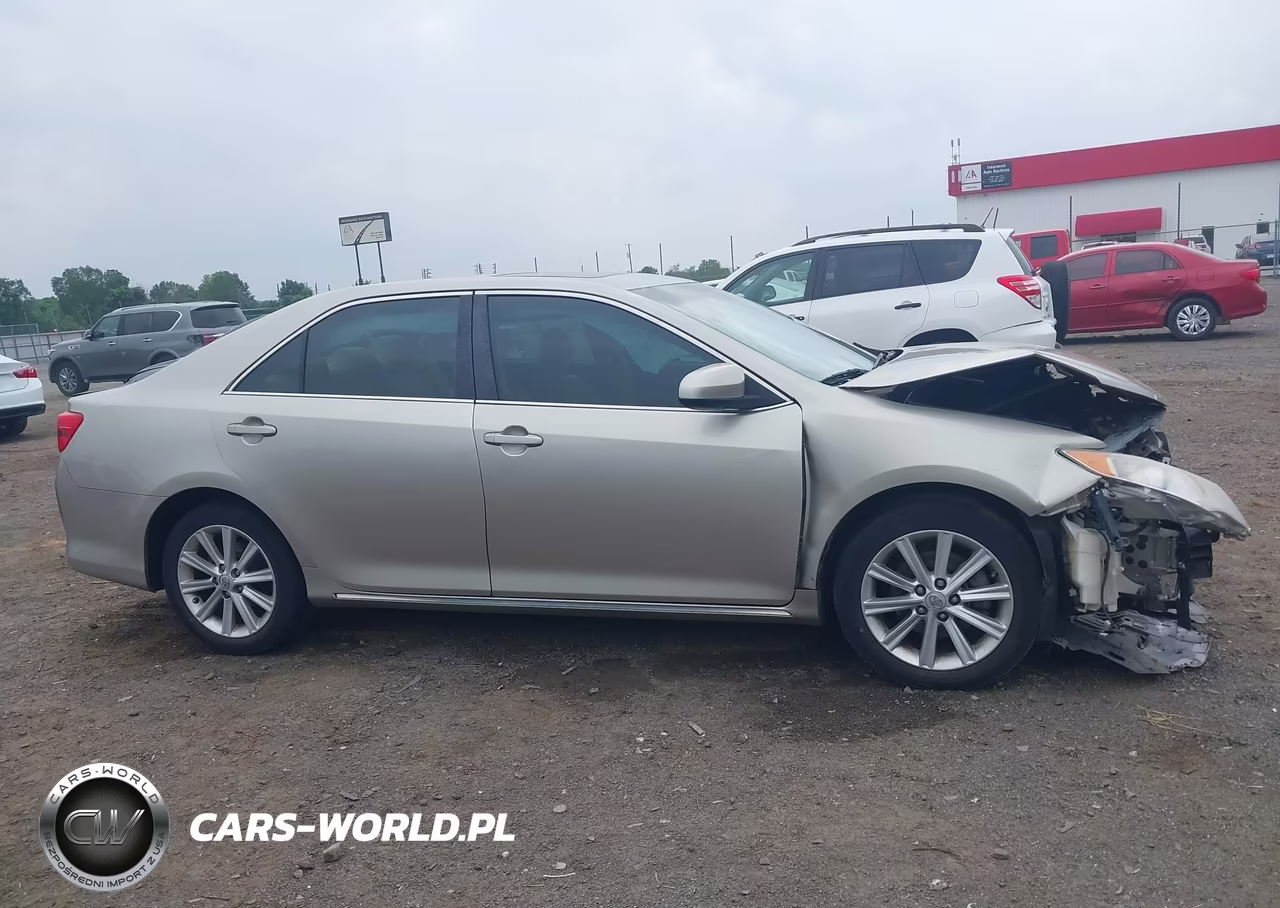 2014 Toyota Camry Xle VIN:4T4BF1FK8ER420385 - 14