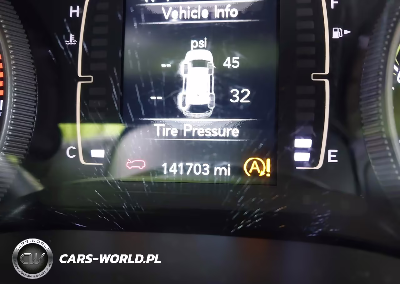 2019 Jeep Cherokee North VIN:1C4PJMCB3KD279715 - 15