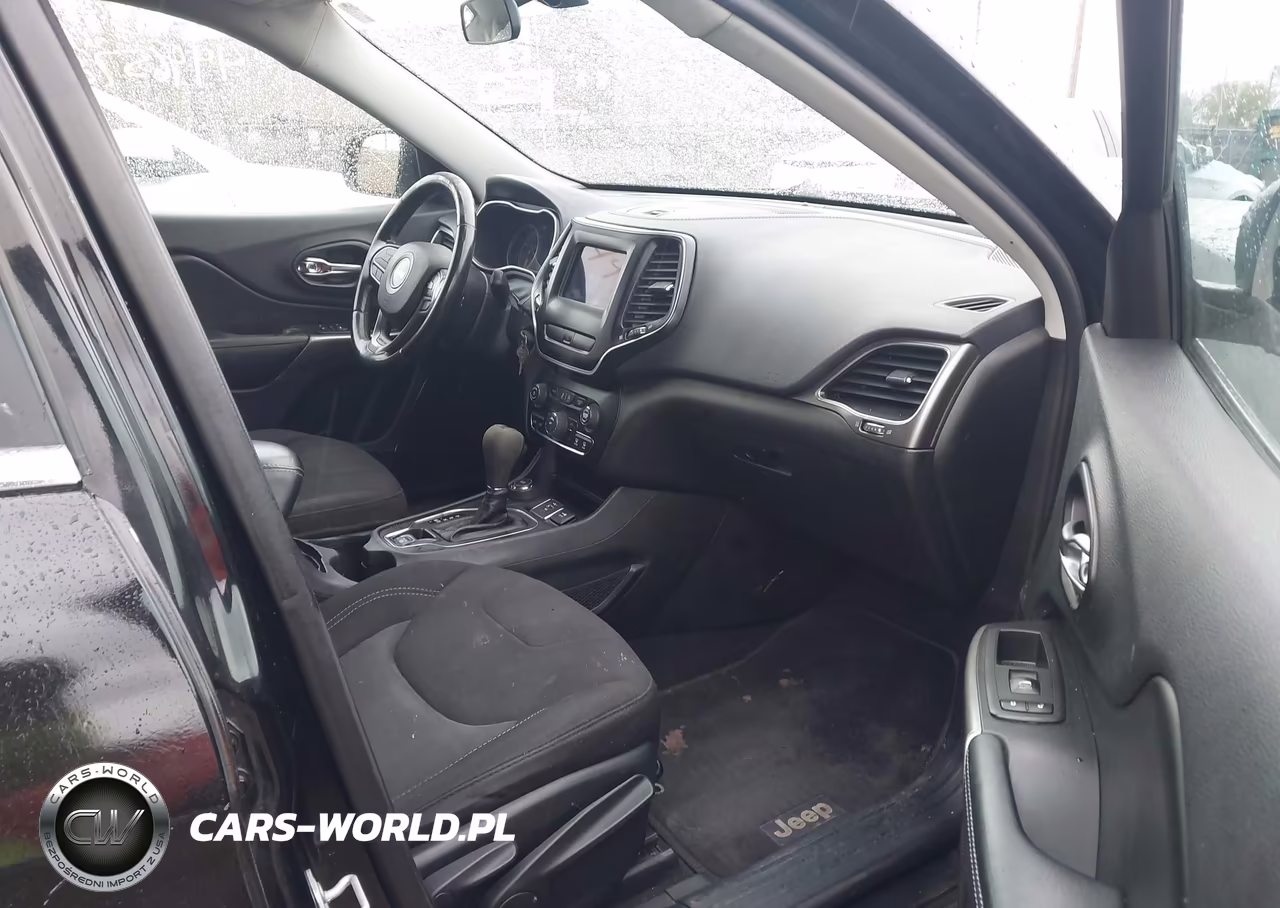2019 Jeep Cherokee North VIN:1C4PJMCB3KD279715 - 5