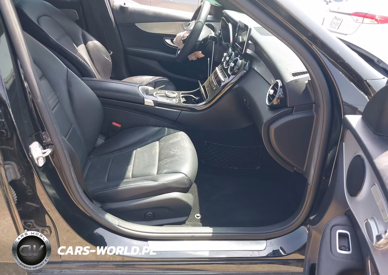 2018 Mercedes-Benz C 300 VIN:55SWF4JB5JU244910 - 5