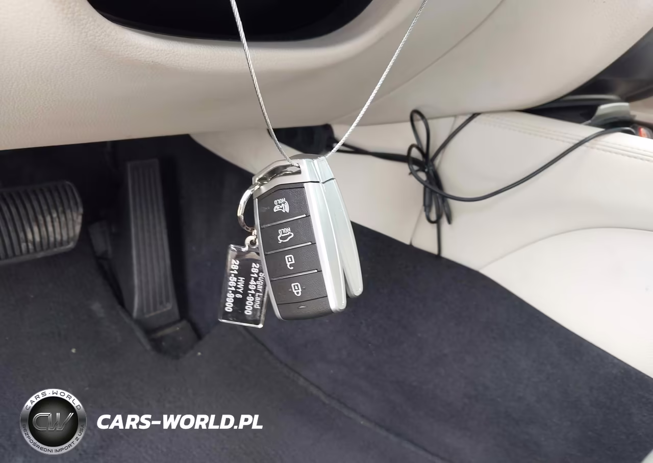2017 Genesis G80 5.0 Ultimate VIN:KMHGN4JFXHU202337 - 11