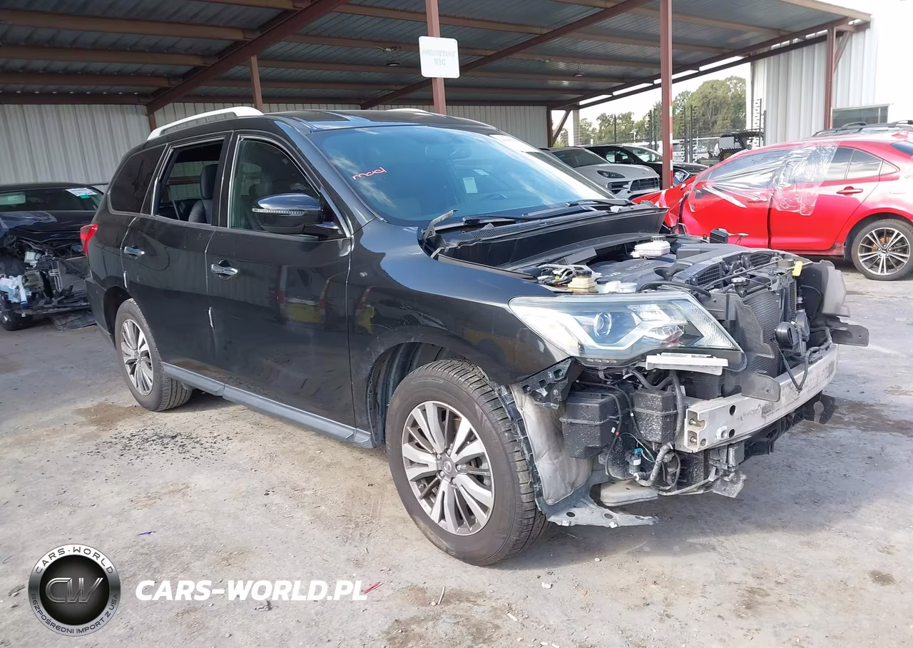 2018 Nissan Pathfinder Sv