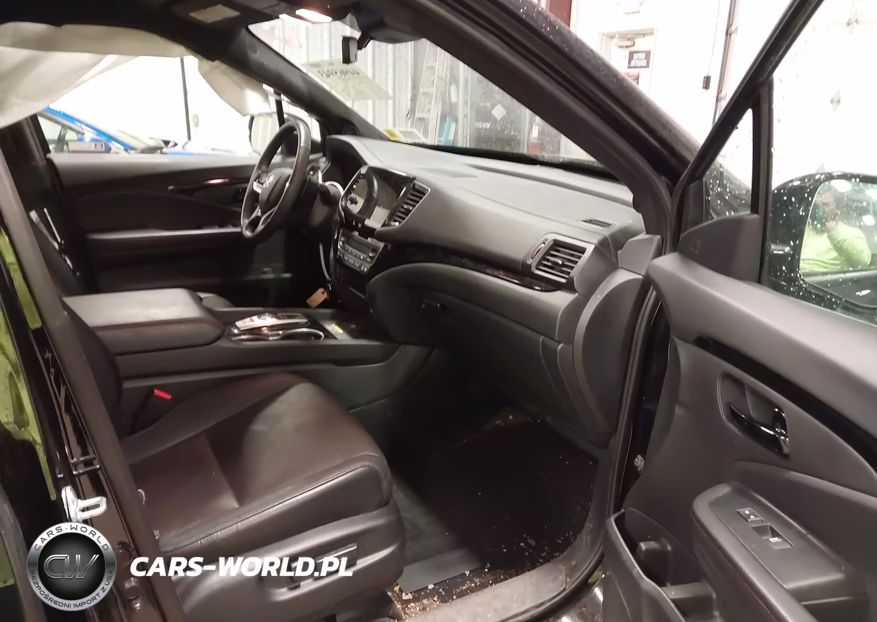 2024 Honda Passport Awd Black VIN:5FNYF8H88RB002605 - 5