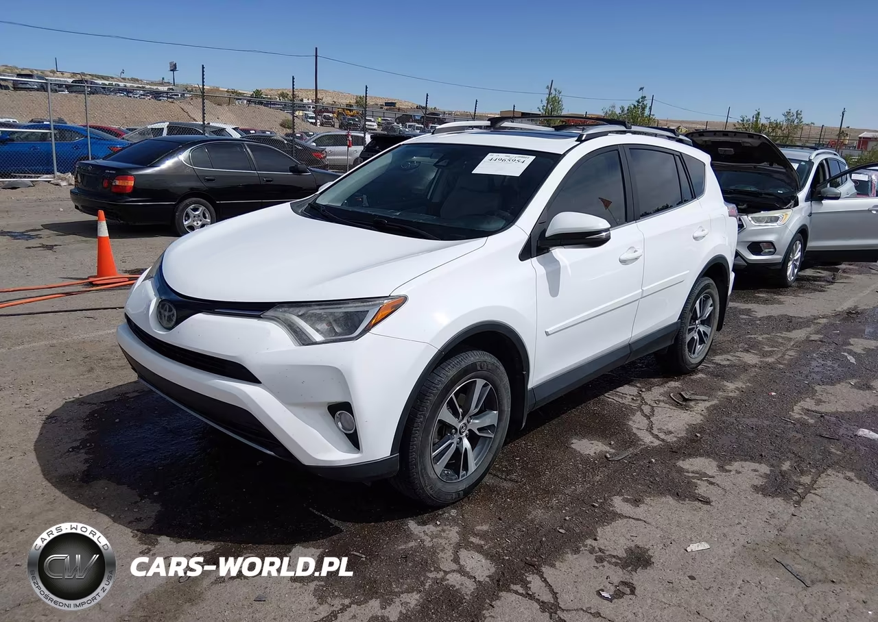 2017 Toyota Rav4 Xle VIN:2T3RFREV7HW619524 - 2