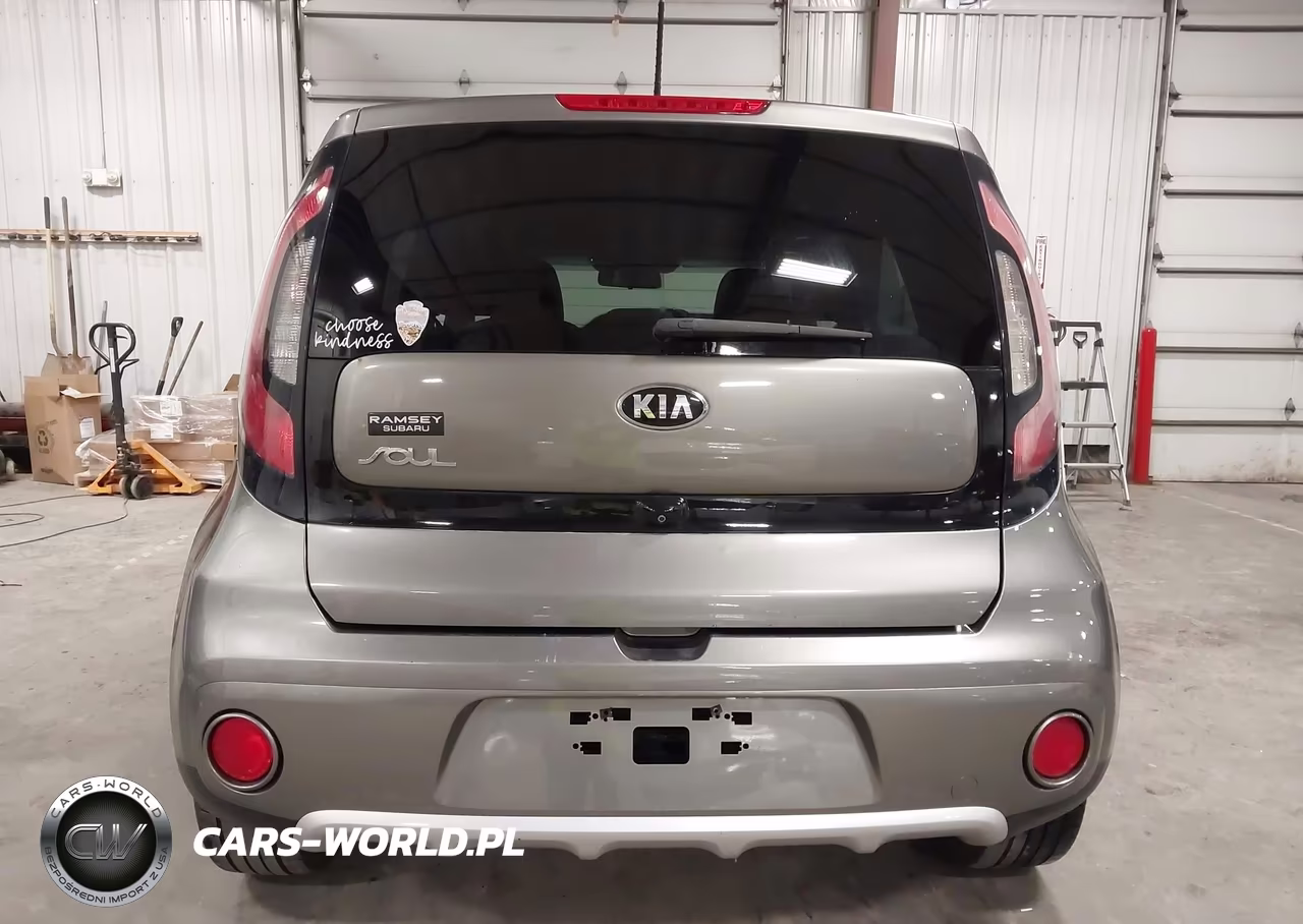 2017 Kia Soul + VIN:KNDJP3A52H7412421 - 17