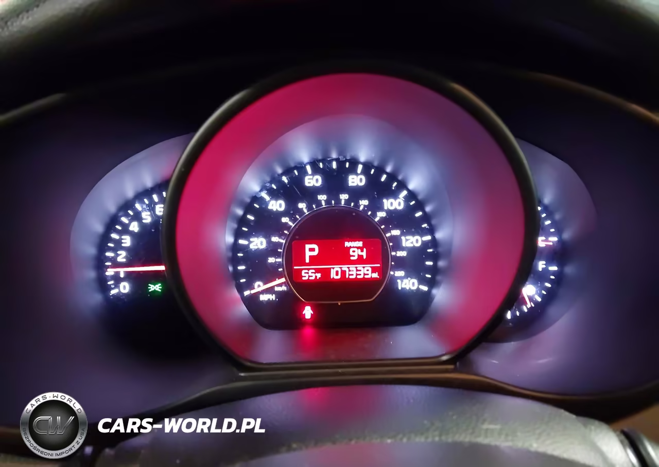 2017 Kia Soul + VIN:KNDJP3A52H7412421 - 7